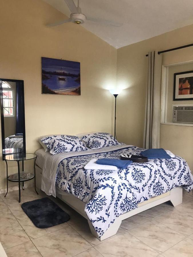 Casa Coral B&B 拉罗马纳 外观 照片